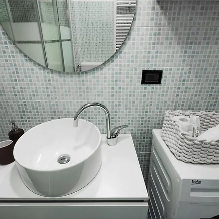 Nido Milanese - Bocconi, Navigli, Duomo Apartmán *